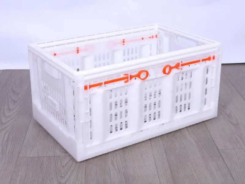 Reusable plastic crate shown for geometry and interface review