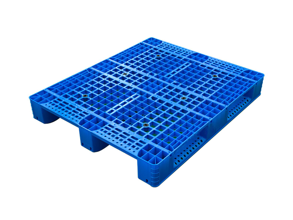 1210 open deck 3-runner plastic pallet
