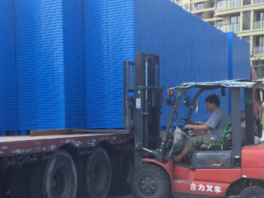 1210 open deck 9-leg plastic pallet industry use 1